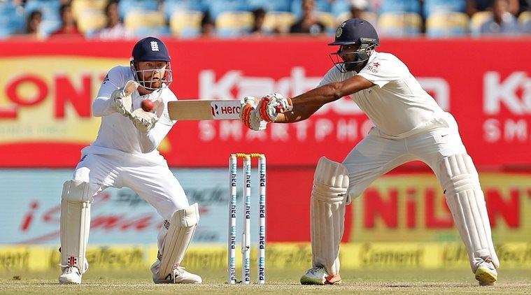 IND vs ENG:भारत को लगा पहला झटका,धवन 35 रन बनाकर आउट