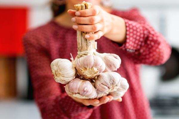 Benefits of garlic: कोरोना से बचने के लिए, लहसुन का सेवन कर बढ़ाए इम्यूनिटी