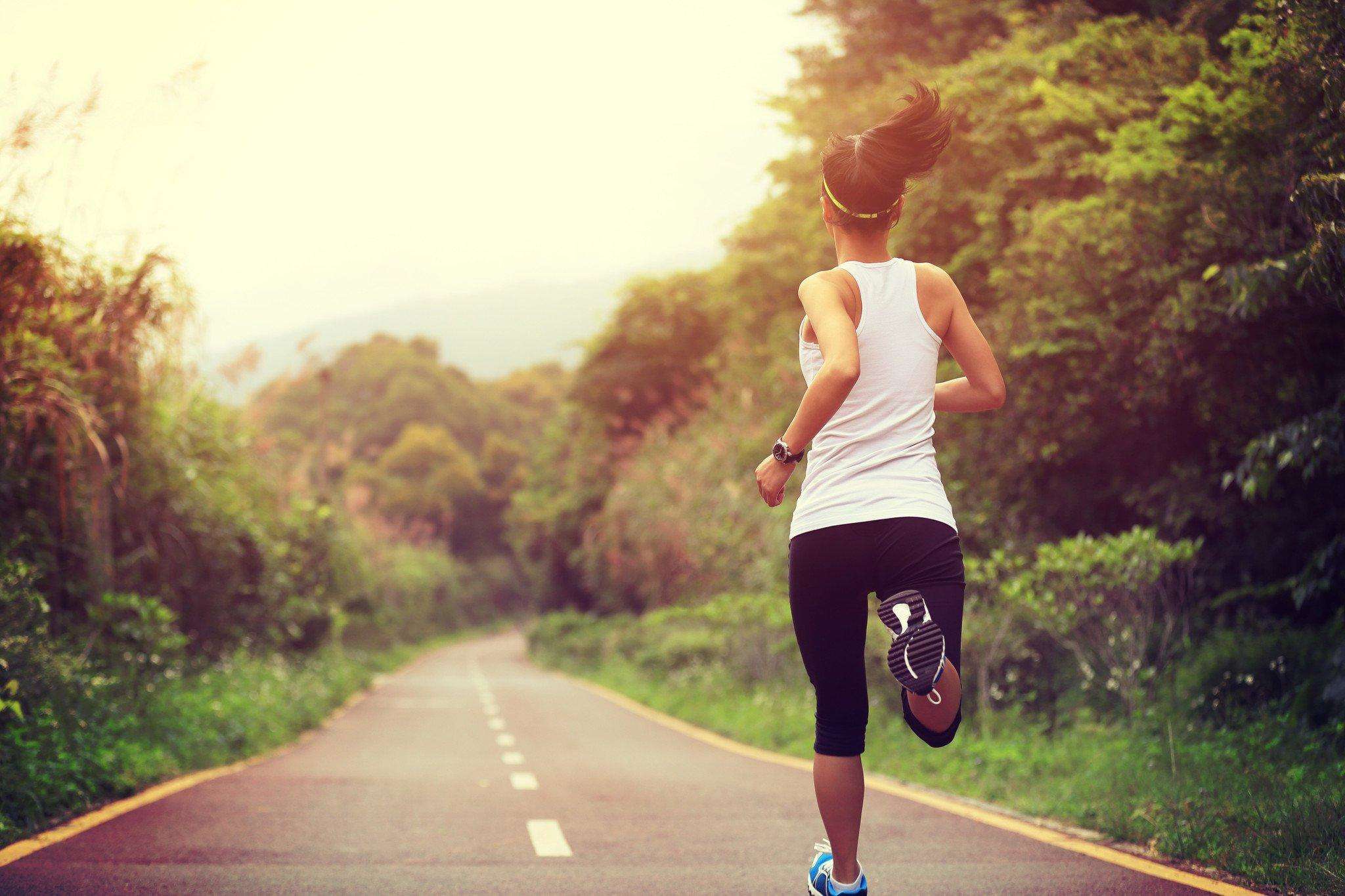 सुबह दौड़ने से होते हैं ये बड़े फायदे, दौड़ते है तो जरूर जानें