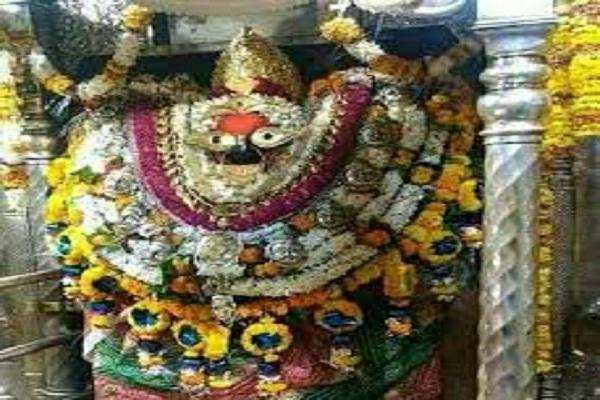 चैत्र नवरात्रि : जाने देवी कात्यायनी के स्वरुप को और इनकी पूजा के महत्व के बारे में