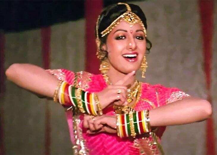 जानिए महिलाएं क्यों पहनती है हाथों में चूड़ियां