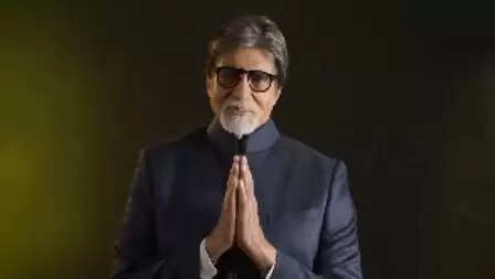 Amitabh Bachchan Celebrates Armed Forces Flag Day
