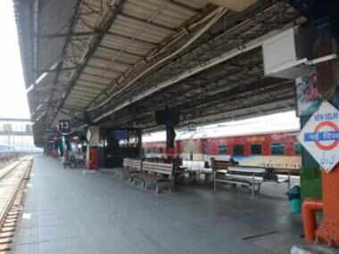 कोरोना का कहर! रेल के बाद हवाई सेवा पर ब्रेक