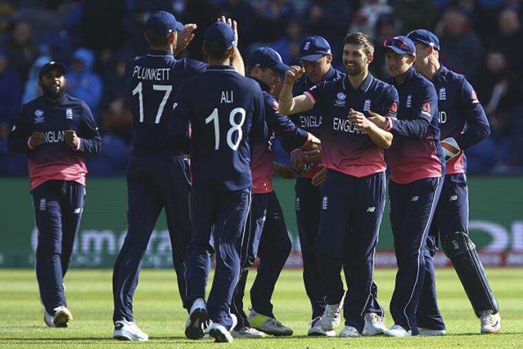 चैंपियंस ट्रॉफी: ऑस्ट्रेलिया ने जीत के लिए इंग्लैंड को दिया 278 रन का लक्ष्य