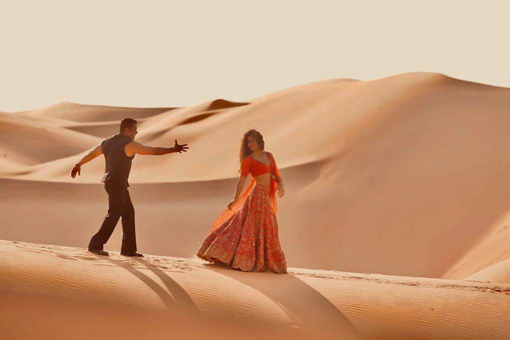 एक्शन नहीं बल्कि इमोशन से भरपूर है सलमान खान की फिल्म भारत