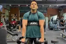 Aditya Narayan ने शेयर किया शनिवार का वेट ट्रेनिंग रिजीम