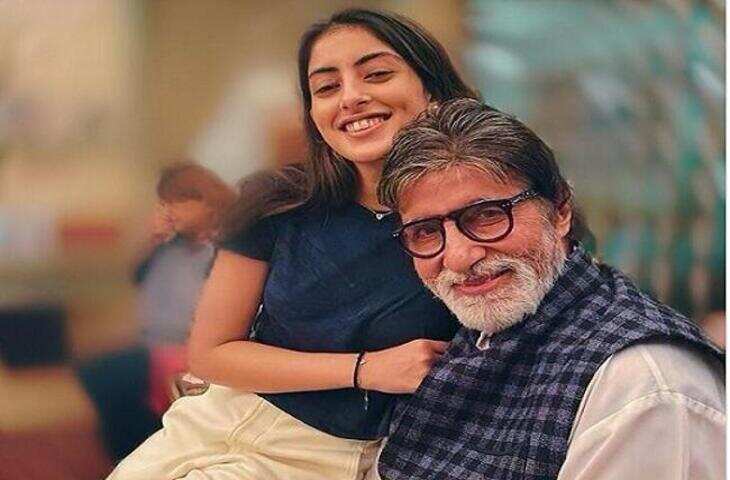 Navya Naveli Nanda: अमिताभ बच्चन की नातिन नव्या नवेली की इंस्टा पर दिखी बच्चन परिवार की कई अनसीन तस्वीरें