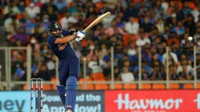 IND vs ENG: विराट कोहली ने T20I में रचा इतिहास, ऐसा करने वाले विश्व के पहले खिलाड़ी