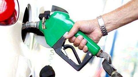 नई उंचाई पर Petrol का भाव, 3 दिनों के विराम के बाद फिर बढ़े दाम