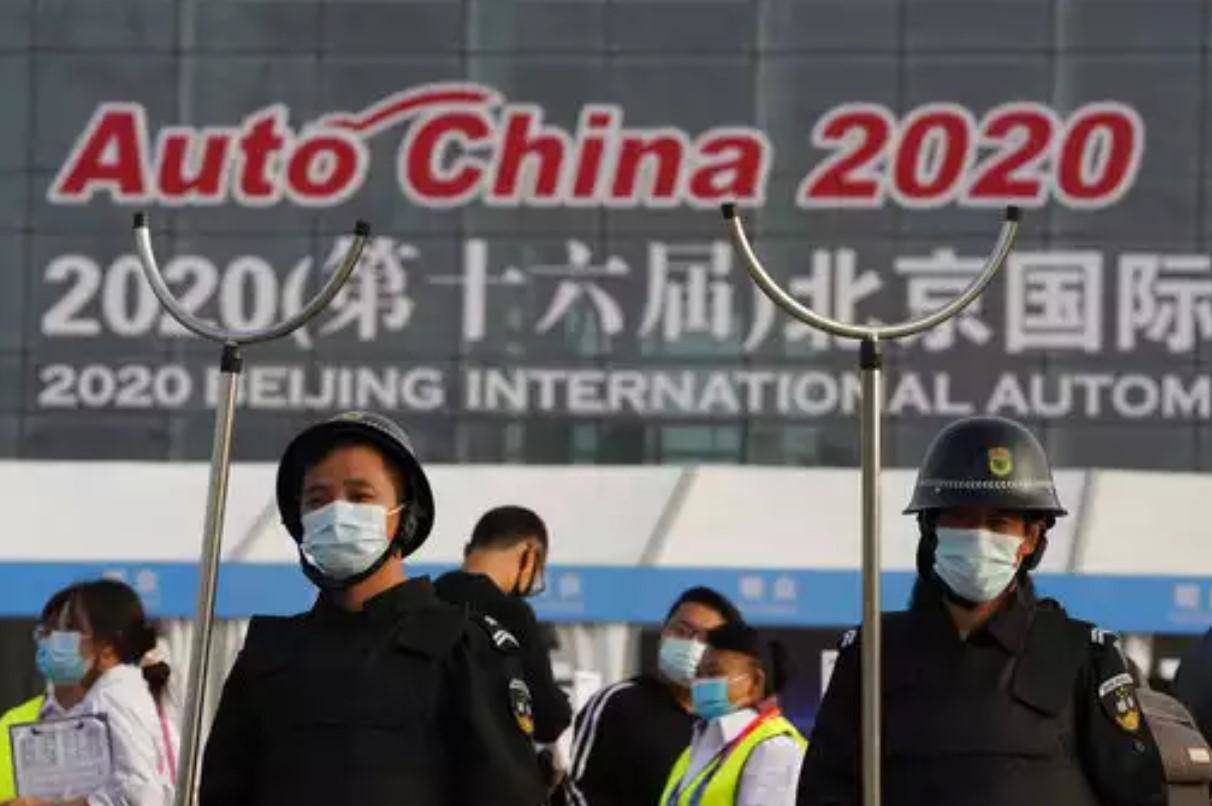 चीन में Anti-Disease Control के साथ Auto Show खुलते दिखें ?