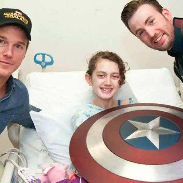 Hollywood Celeb: जब हॉलीवुड के इन सितारों ने पूरी की अपने फैंस की इच्छा, कोई पहुंच अस्पताल तो किसी ने बढ़ाया हौसला