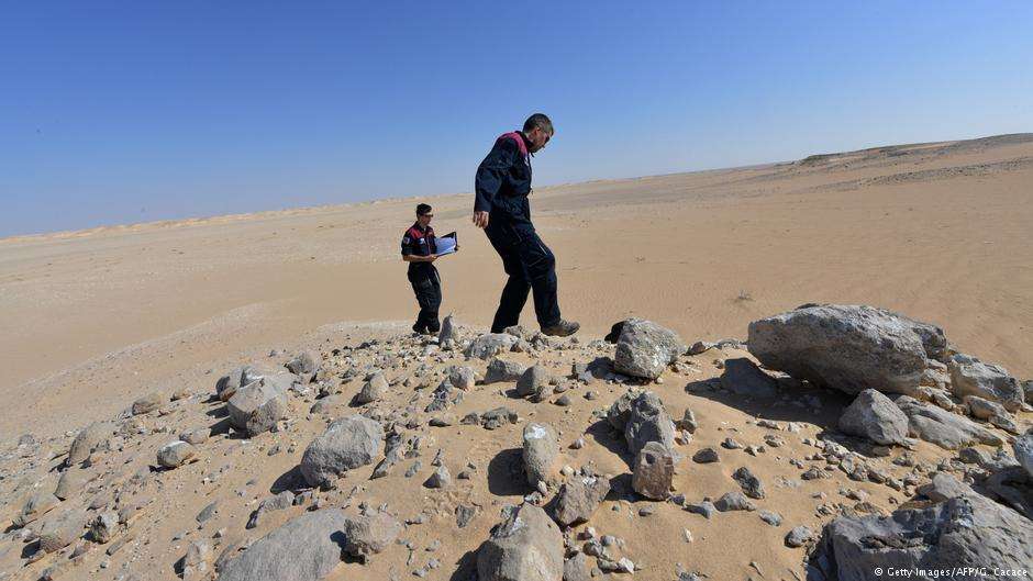 ओमान के रेगिस्तान में मंगल ग्रह के वातावरण पर लोगों की आलोचना
