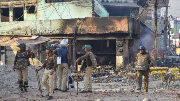 Delhi Violence:हिंसक भीड़ ने IB ऑफिसर की हत्या कर शव नाले में फेंका 