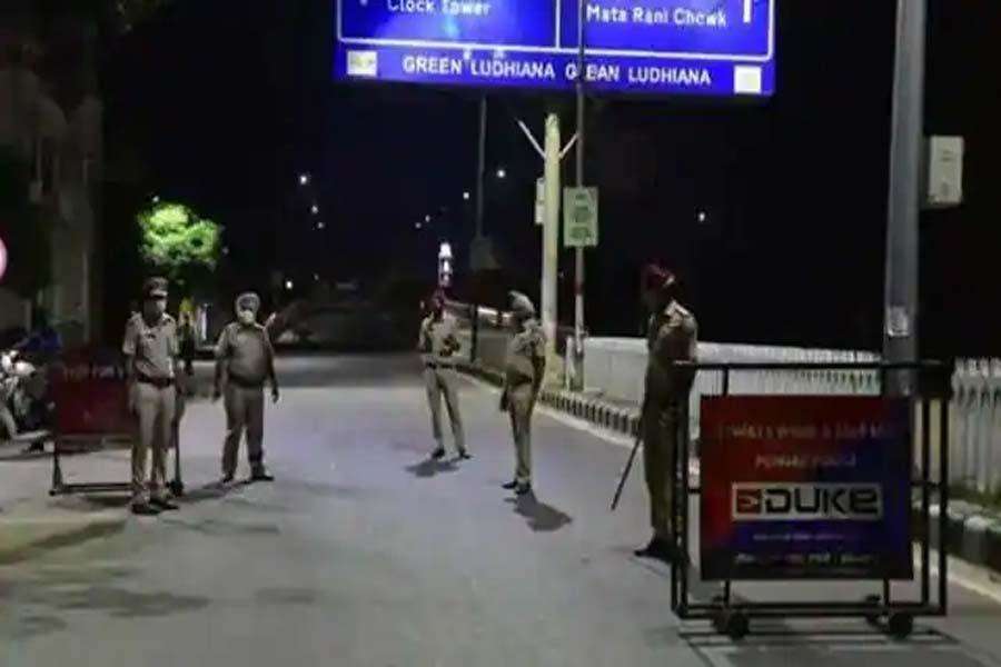 Chandigarh में रात का कर्फ्यू, रेस्तरां रात 10 बजे बंद