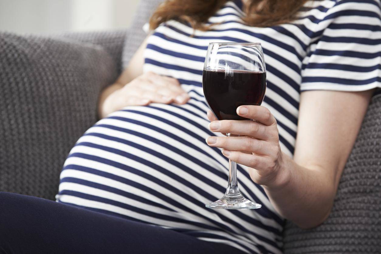गर्भावस्था में ना करें ऐसे पेय पदार्थों का सेवन, शिशु की सेहत को हो सकता है खतरा