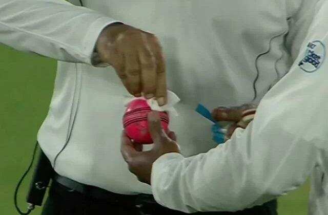 IND vs ENG: बेन स्टोक्स की इस हरकत से खिलाड़ियों की जान आई खतरे में , देखें VIRAL VIDEO