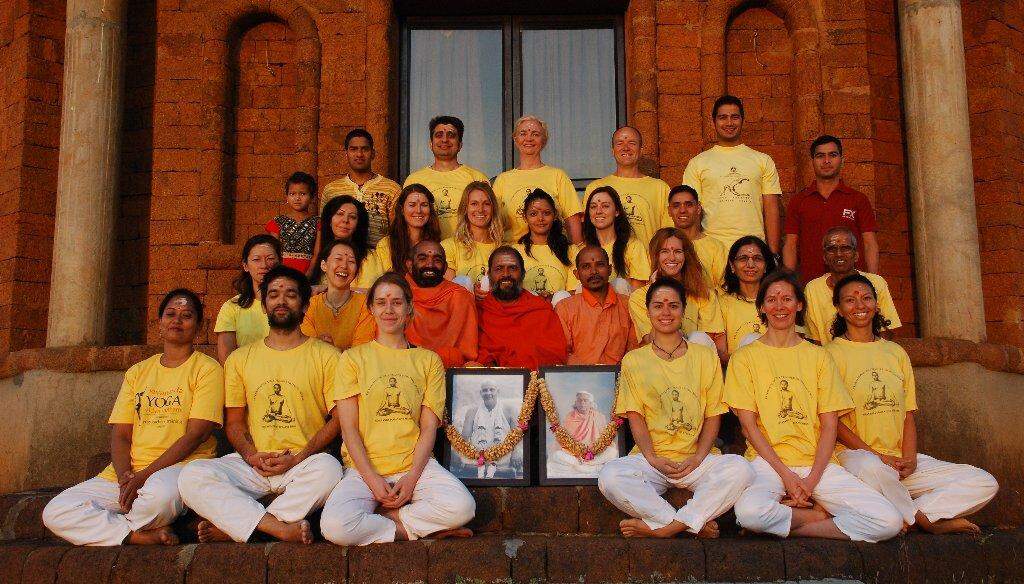 मन की शांती के लिए जा सकते हैं भारत के इन खास आश्रमों में