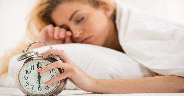 आपके सोने का समय बताता है आपके मूड़ी होने के बारे में