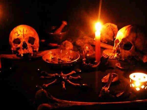 काला जादू से जुड़े रहस्य के बारे में जाने यहां, क्या काला जादू सही है या गलत