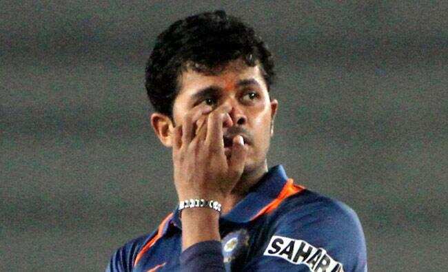 क्रिकेट की दुनिया से चाय में मक्खी की तरह निकाल फेंके गए भारतीय क्रिकेटर श्रीसंत को इनके साथ करना पड़ रहा है ऐसा काम, शक्ल ही नहीं पूरा शरीर हो गया ऐसा!