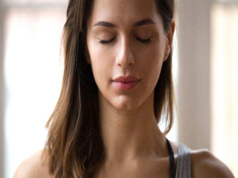 Dark circle:आई क्रीम डार्क सर्कल को कहें अलविदा