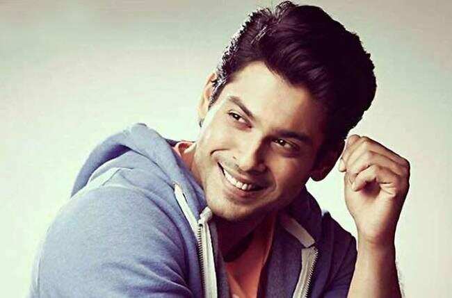 Bigg Boos 14: बिग बॉस 14 के लिए मेकर्स से मोटी रकम वसूल रहे सिद्धार्थ शुक्ला, सुनकर होगी हैरानी