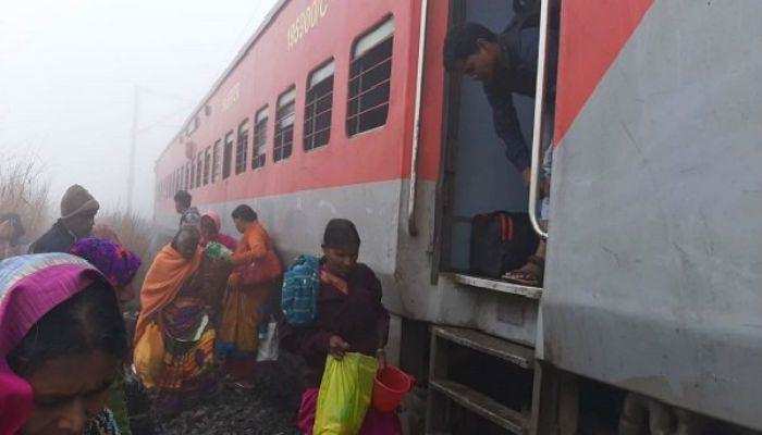 गोवा में टनल की दीवार क्षतिग्रस्त होने पर 3 ट्रेनों का मार्ग बदला