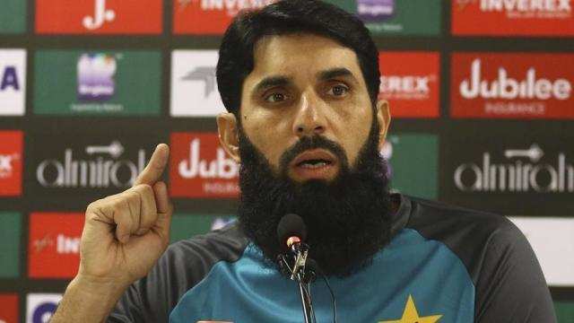 मिस्बाह उल हक ने बताया, पाकिस्तानी  खिलाड़ियों की ये बात करती है हैरान