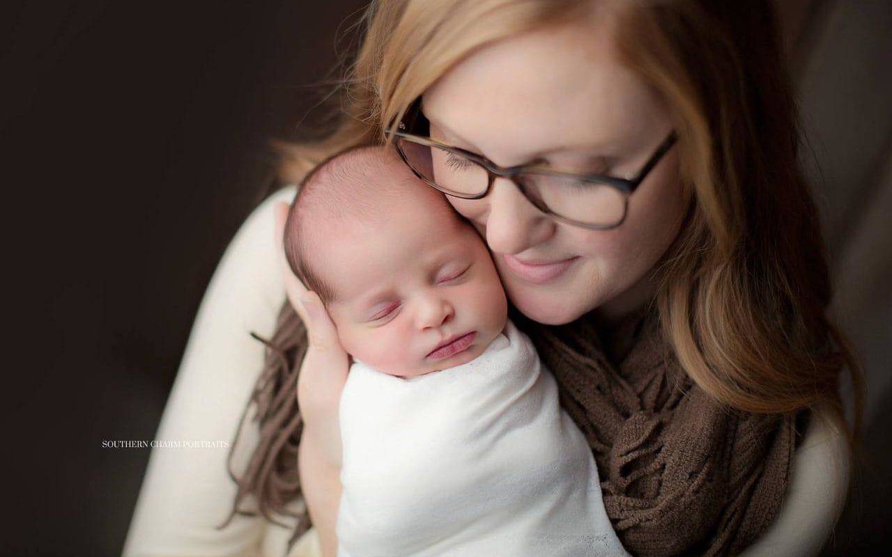 इस महिला ने 25 साल पुराने भ्रूण से एक स्वस्थ बच्चे को जन्म दिया