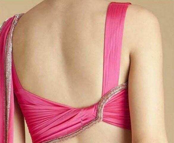 आप को अगर पसंद है नई-नई डिजाइन के ब्लाउज तो आपके लिए है यह परफेक्ट है