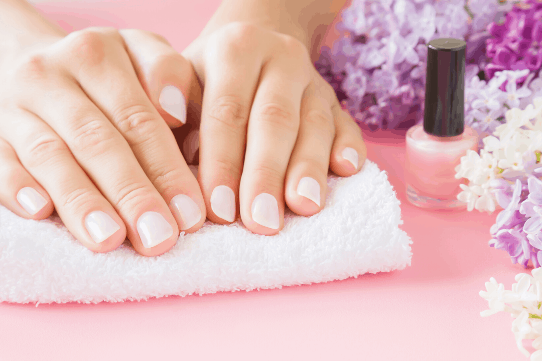 Nail Care: नाखून की देखभाल और सुंदरता को कैसे बनाएं रखें