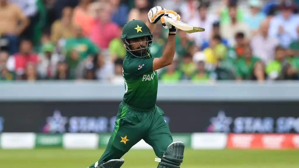 महान खिलाड़ी ने Babar Azam की बल्लेबाजी में निकाली बड़ी खामी, दिया बड़ा बयान