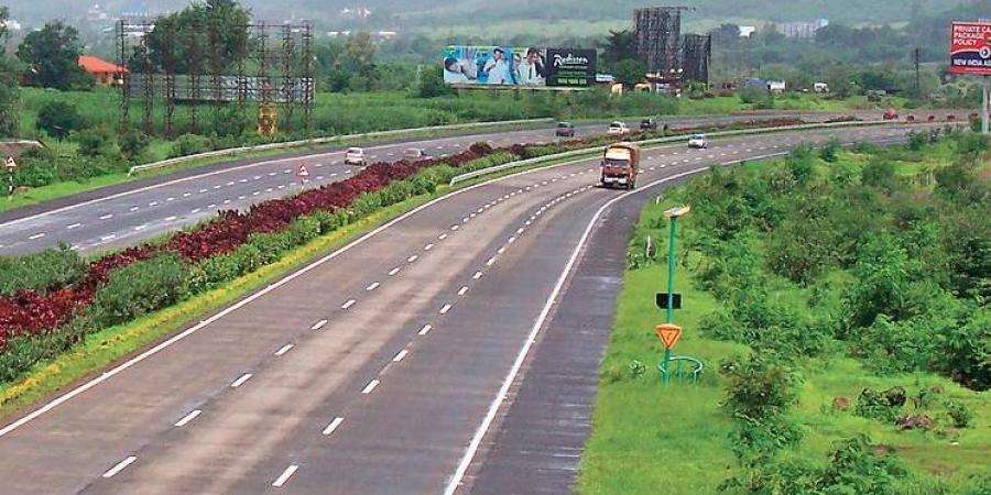 भारत भर में 22 हरित राजमार्ग परियोजनाएँ चल रही हैं: नितिन गडकरी