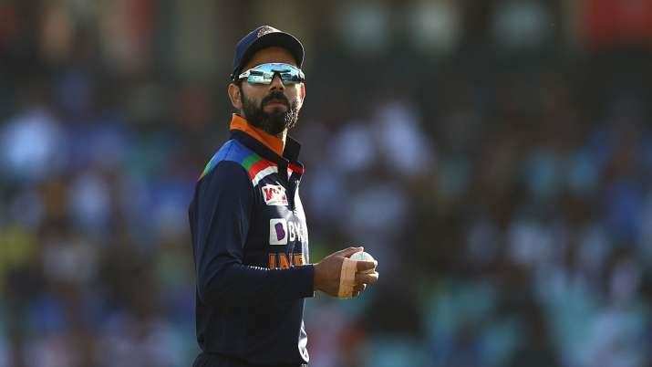 AUS VS IND:  इस दिग्गज ने फिर की Virat Kohli को  कप्तानी से ना हटाने की वकालत