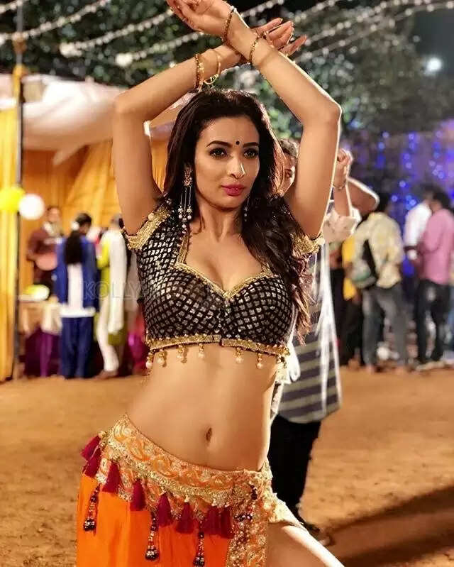 Heena Panchal: ना​सिक रेव पार्टी में इस अभिनेत्री सहित 22 लोगों को पुलिस ने किया था गिरफ्तार, मेडिकल रिपोर्ट का इंतजार