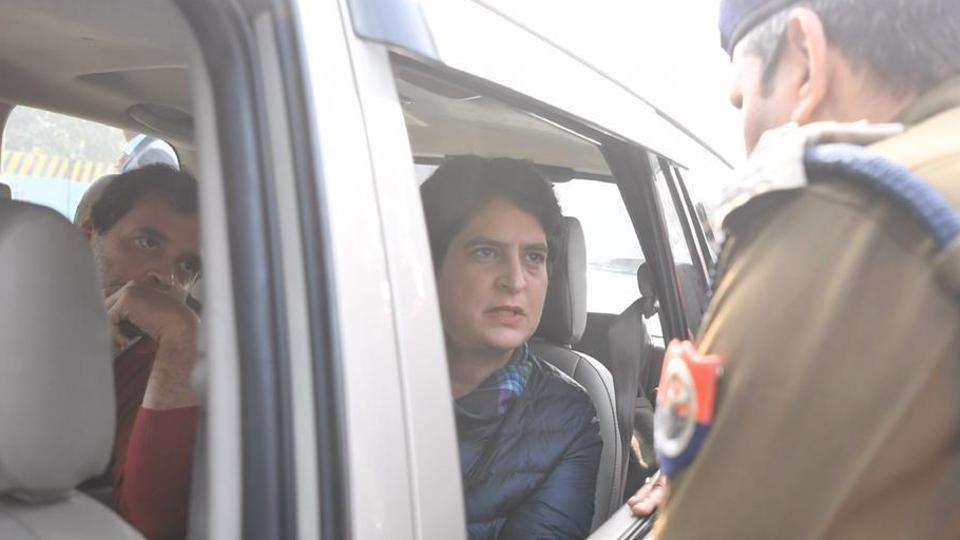 राहुल और प्रियंका वाड्रा को पुलिस ने मेरठ जाने से रोका