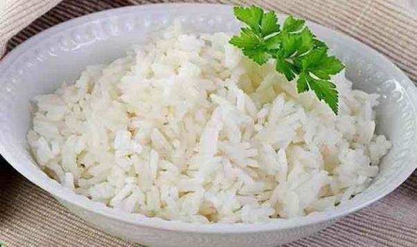 क्या चावल खाने से बढ़ता है वजन