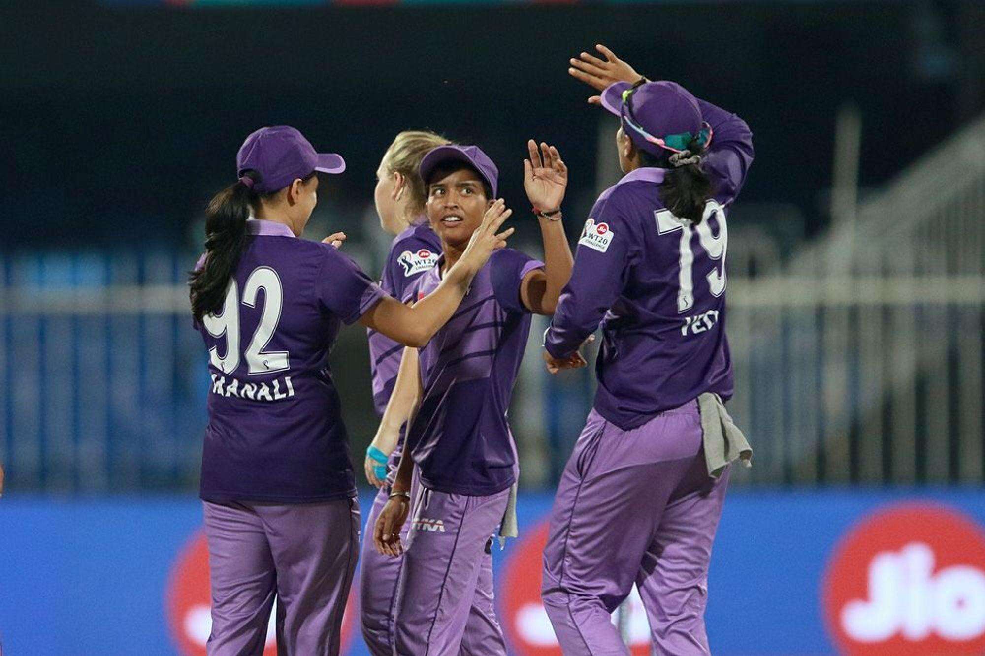 Womens T20 Challenge 2020: सुपरनोवाज ने  वेलोसिटी को दिया 127 रनों का लक्ष्य