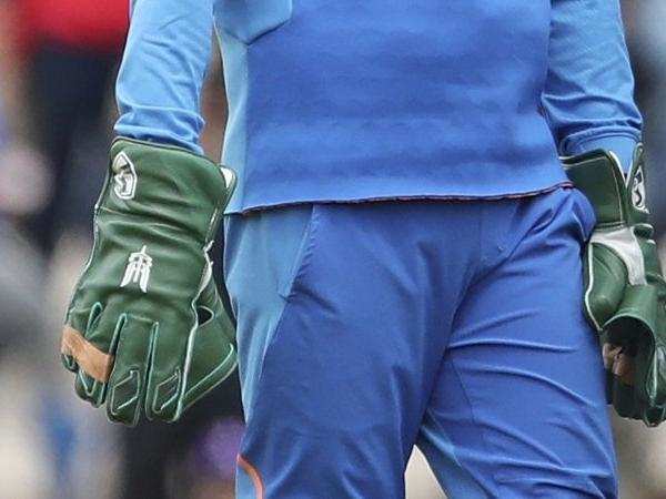 पिछले दिनों WC 2019: पीसीबी चीफ ने  धोनी के ग्लव्स को लेकर ऐसा कुछ कहा