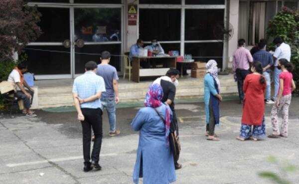 UP में RSS के स्कूल बनेंगे आइसोलेशन सेंटर, ‘सेवक’ करेंगे कोविड मरीजों की मदद