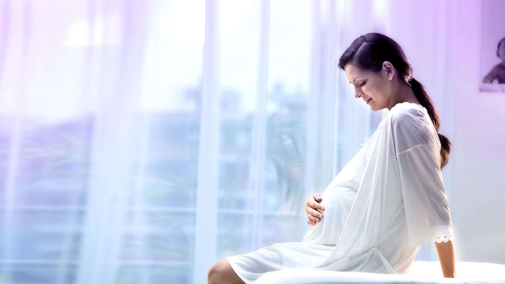 गर्भावस्था के दौरान पैर में आने  वाली सूजन पर इन बातों का रखें  ख्याल 