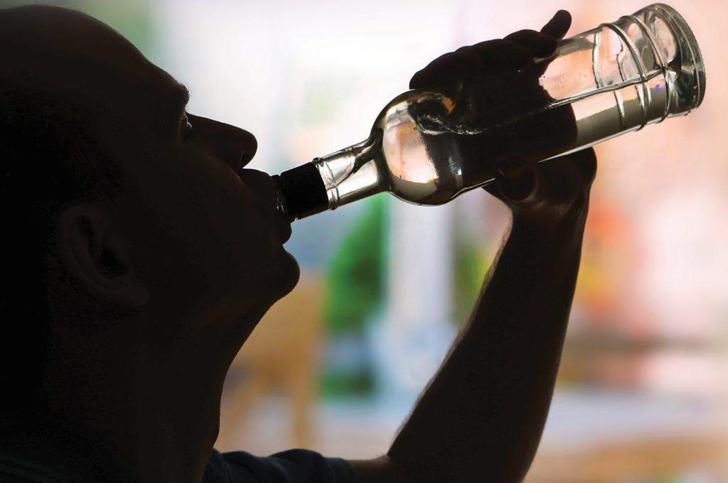 शराब के कारण होने वाला लिवर रोग, कैंसर के खतरे को बढ़ा सकता है