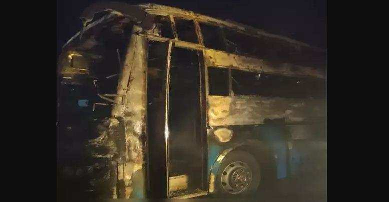 कर्नाटक में बस में आग लगी, परिवार के 5 लोग जिंदा जले