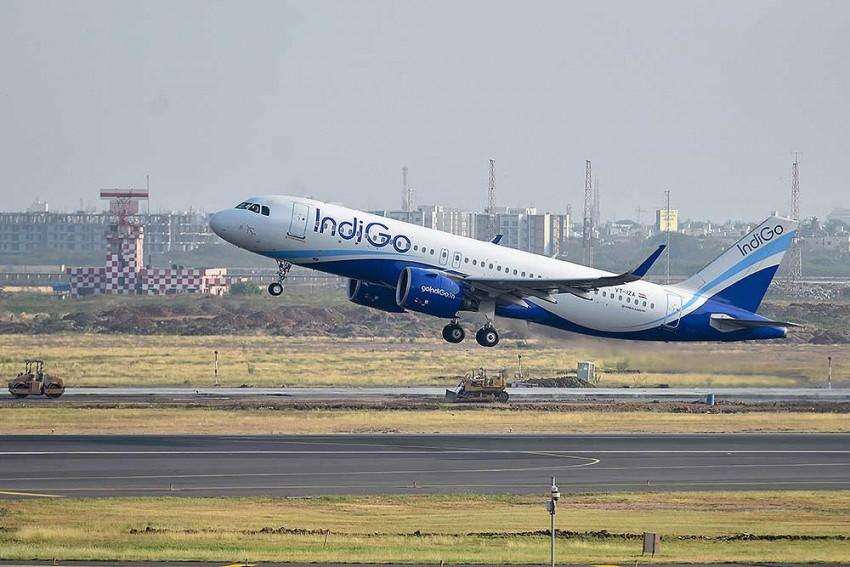 Assam Airport: असम में बिना कोरोना परीक्षण के भागे 300 यात्री