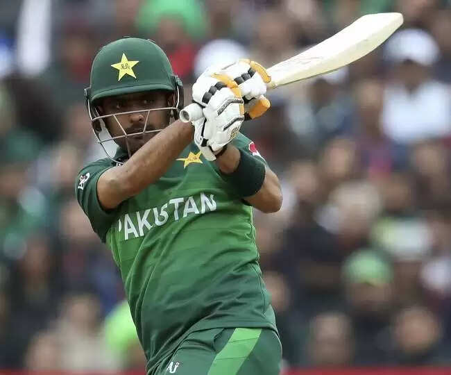 Babar Azam की बढ़ी मुश्किलें , इस मामले के तहत कोर्ट ने दिया FIR दर्ज करने का आदेश