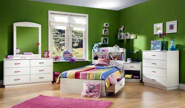 Vastu tips: वास्तु अनुसार स्टडी रूम में लगाए हरे रंग के पर्दे, बच्चों में बढ़ेगी एकाग्रता