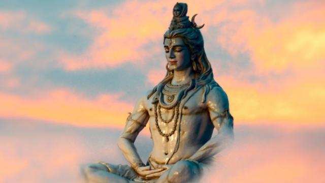 श्रावण में भगवान शिव के ये 15 प्रभावशाली मंत्र, देते हैं धन और सफलता