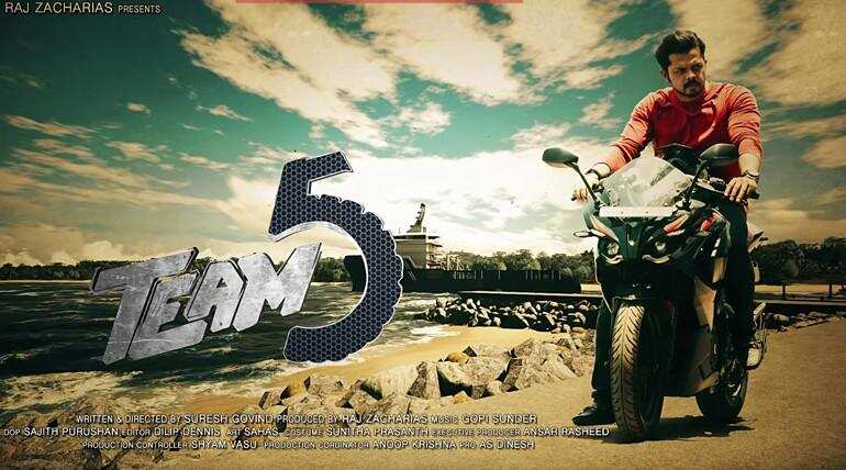 क्रिकेट की दुनिया से चाय में मक्खी की तरह निकाल फेंके गए भारतीय क्रिकेटर श्रीसंत को इनके साथ करना पड़ रहा है ऐसा काम, शक्ल ही नहीं पूरा शरीर हो गया ऐसा!