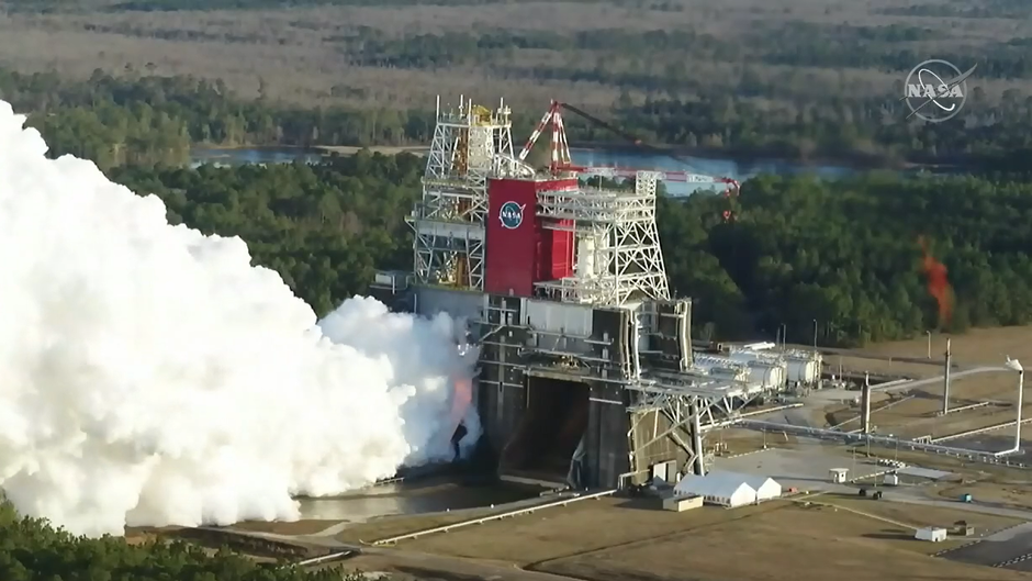 मेगा मून रॉकेट इंजन के नासा परीक्षण में कमी आई,जानें क्या हैं पूरी खबर