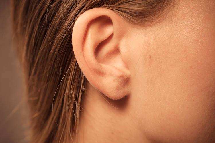 आपके कान में कोई छेद तो समझ लिजिये कि आपके शरीर का पुरी विकास नहीं हुआ है